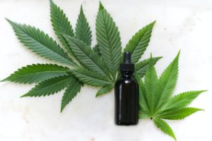 Sind CBD Tropfen legal in Deutschland? Erfahrungen echter Nutzer auf www.echteerfahrungen.de